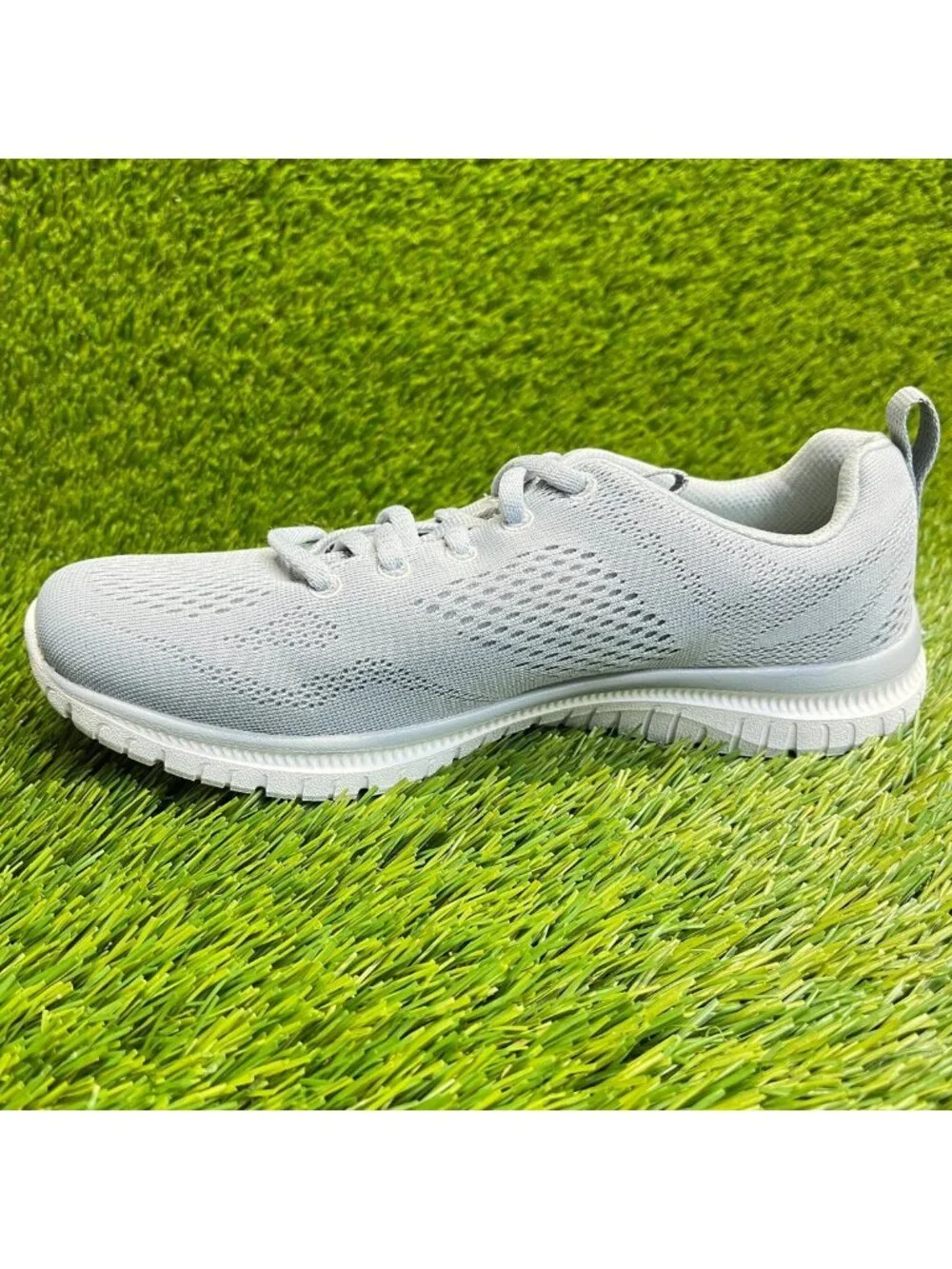 Skechers please review
